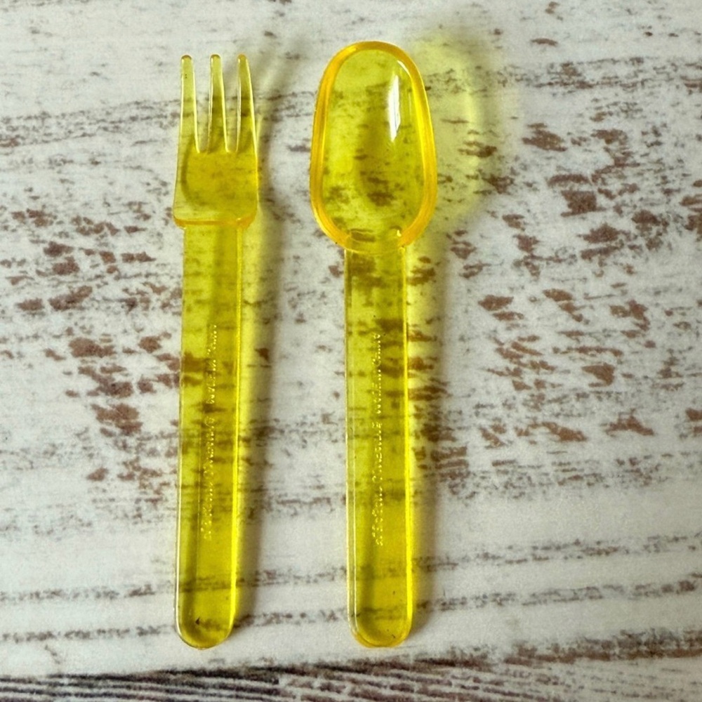 American Girl of Today Doll BIRTHDAY COOKOUT Set - Yellow Spoon & Fork Only